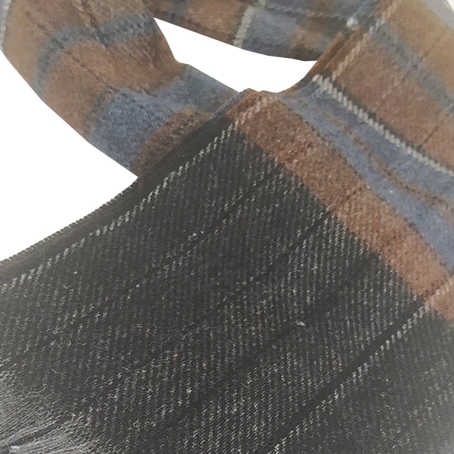 Brown scarf 05010098